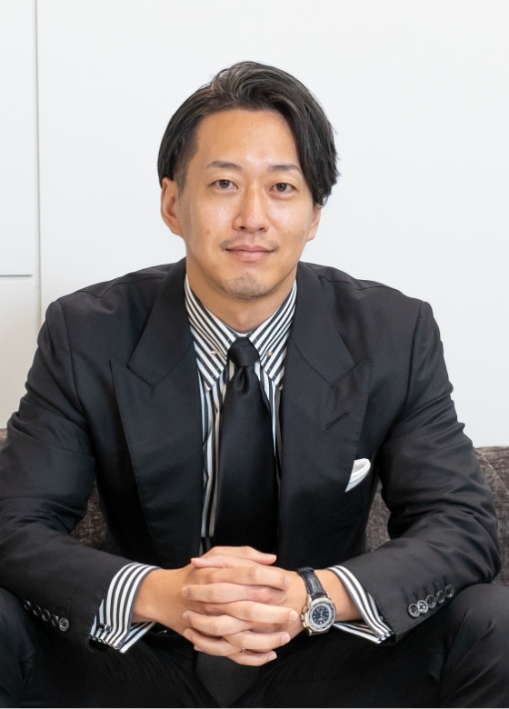 専務取締役　斉藤　泰逸